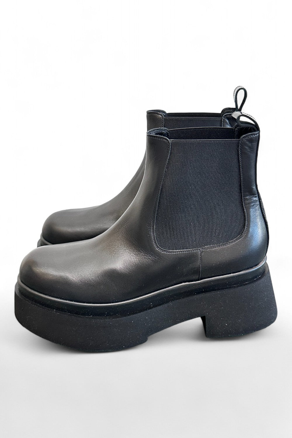 Stivaletto beatles nero con platform Albano 