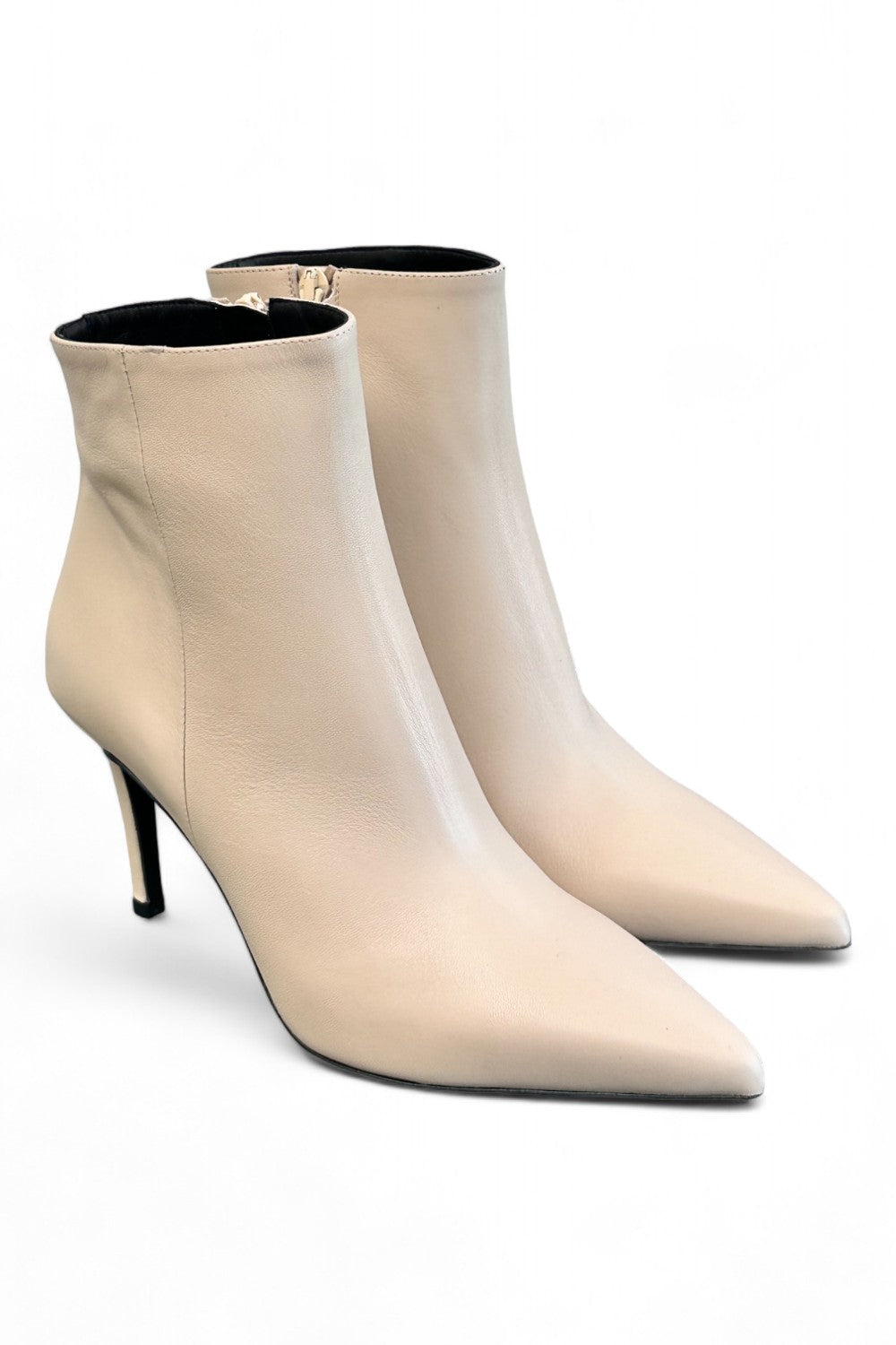 Stivaletto pelle latte tacco 90 Albano 
