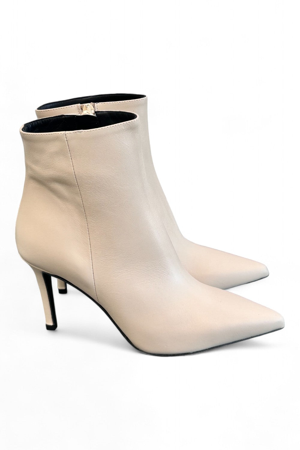 Stivaletto pelle latte tacco 90 Albano 