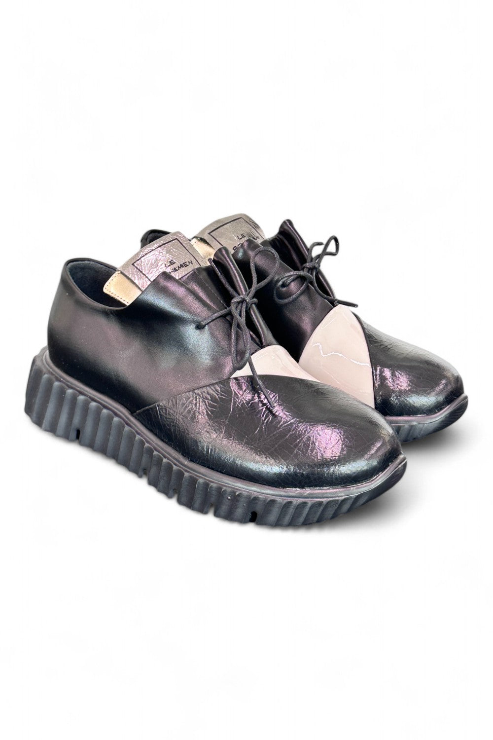 Scarpa allacciata sneaker Le Bohemien nero latte<BR/> <BR/> <BR/> 