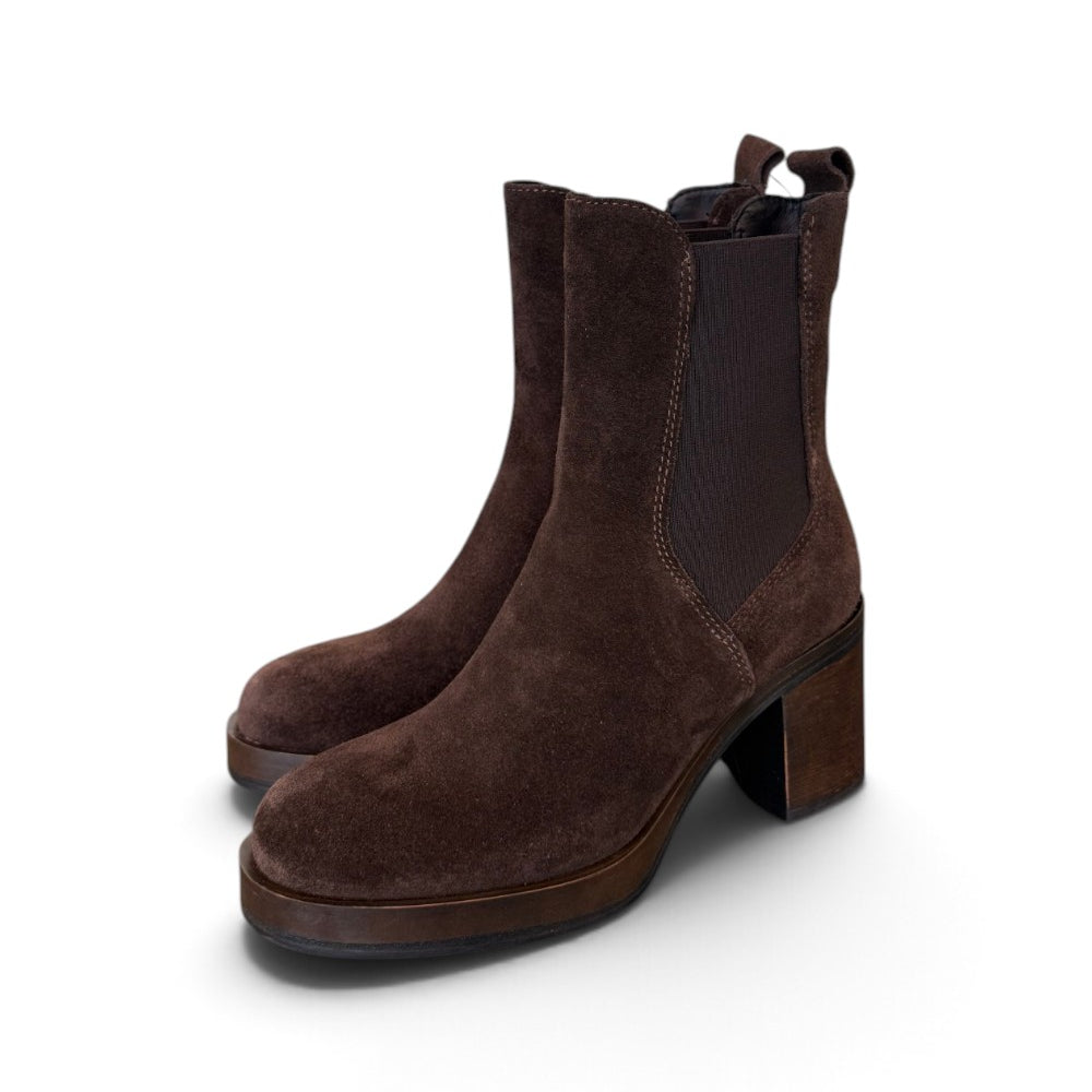 Stivaletto plateau camoscio testa di moroFrancesco B.<BR/> 