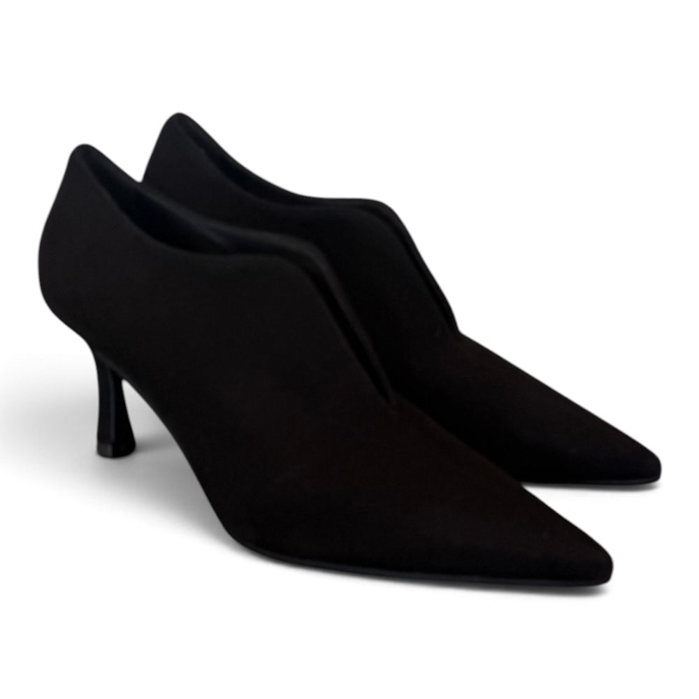 Scarpa accollata scollo V suede nero tc 70 Matteo Pitti 