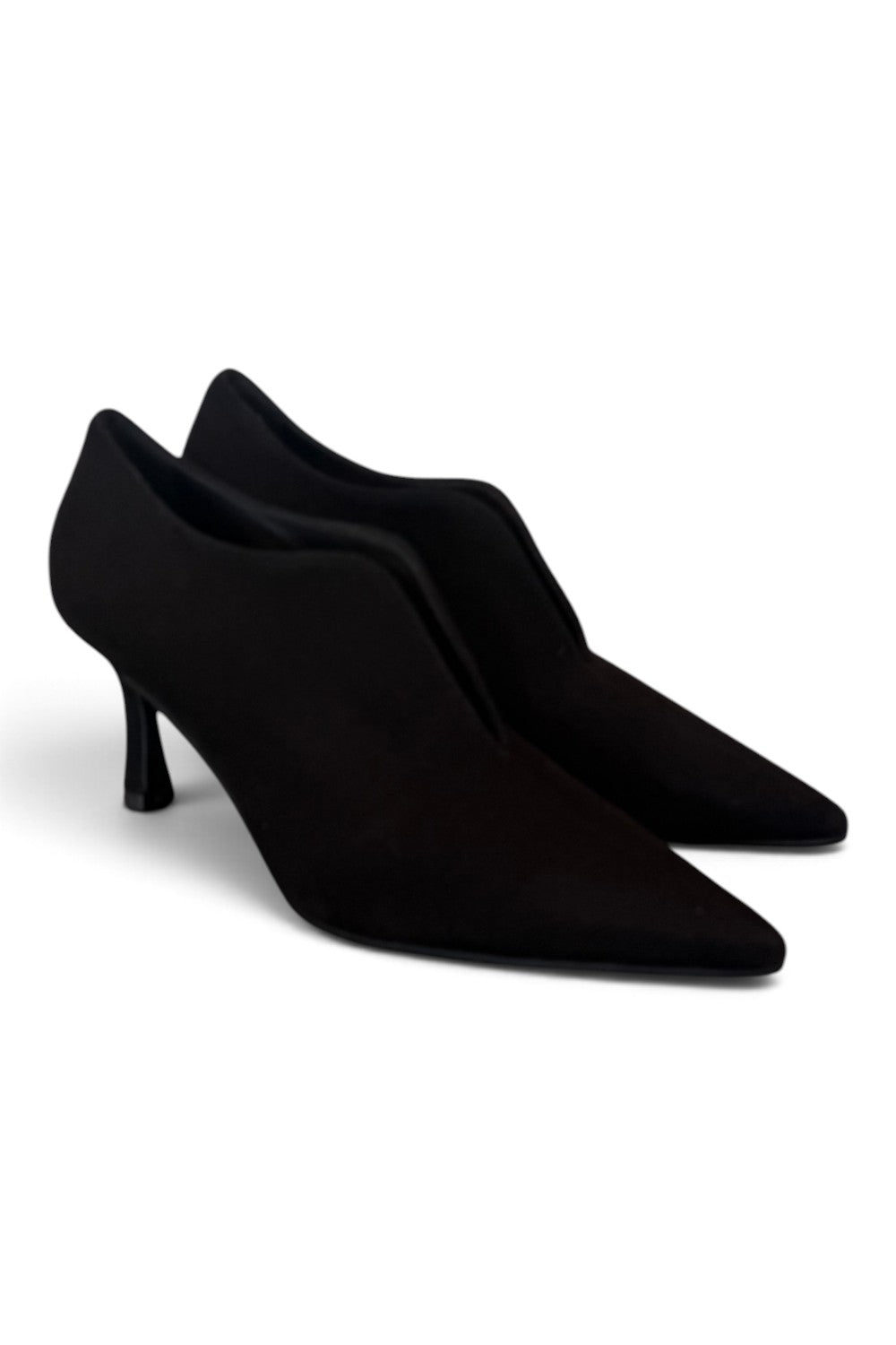 Scarpa accollata scollo V suede nero tc 70 Matteo Pitti 