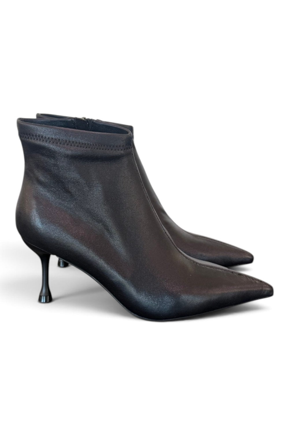 Stivaletto ecopelle nero tacco 70 Uma Parker 