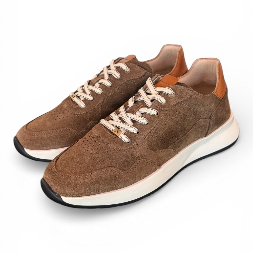 Sneaker run suede brown Ambitious 