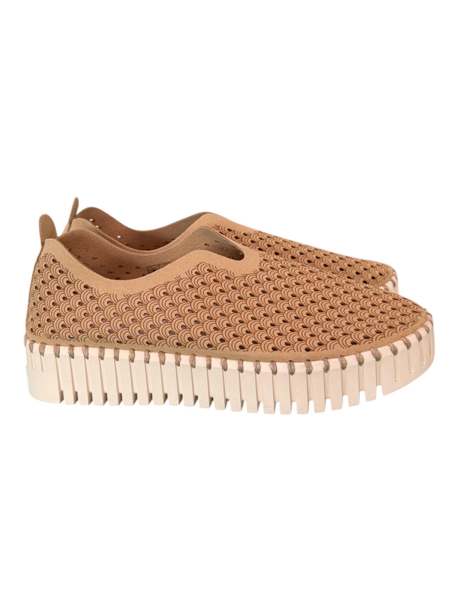 Scarpa traforata platform beige Ilse Jacobsen<BR/> 