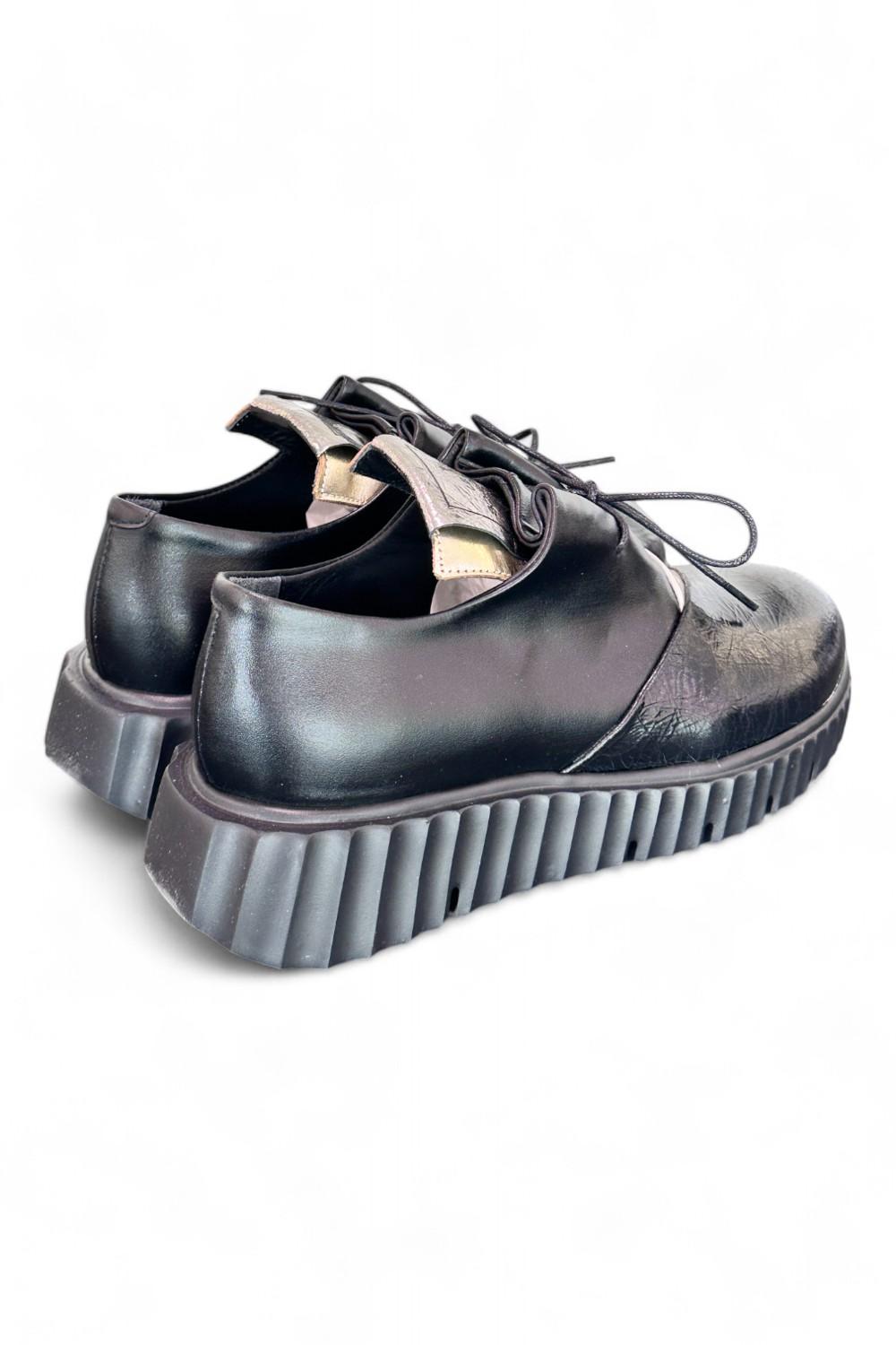 Scarpa allacciata sneaker Le Bohemien nero latte<BR/> <BR/> <BR/> 