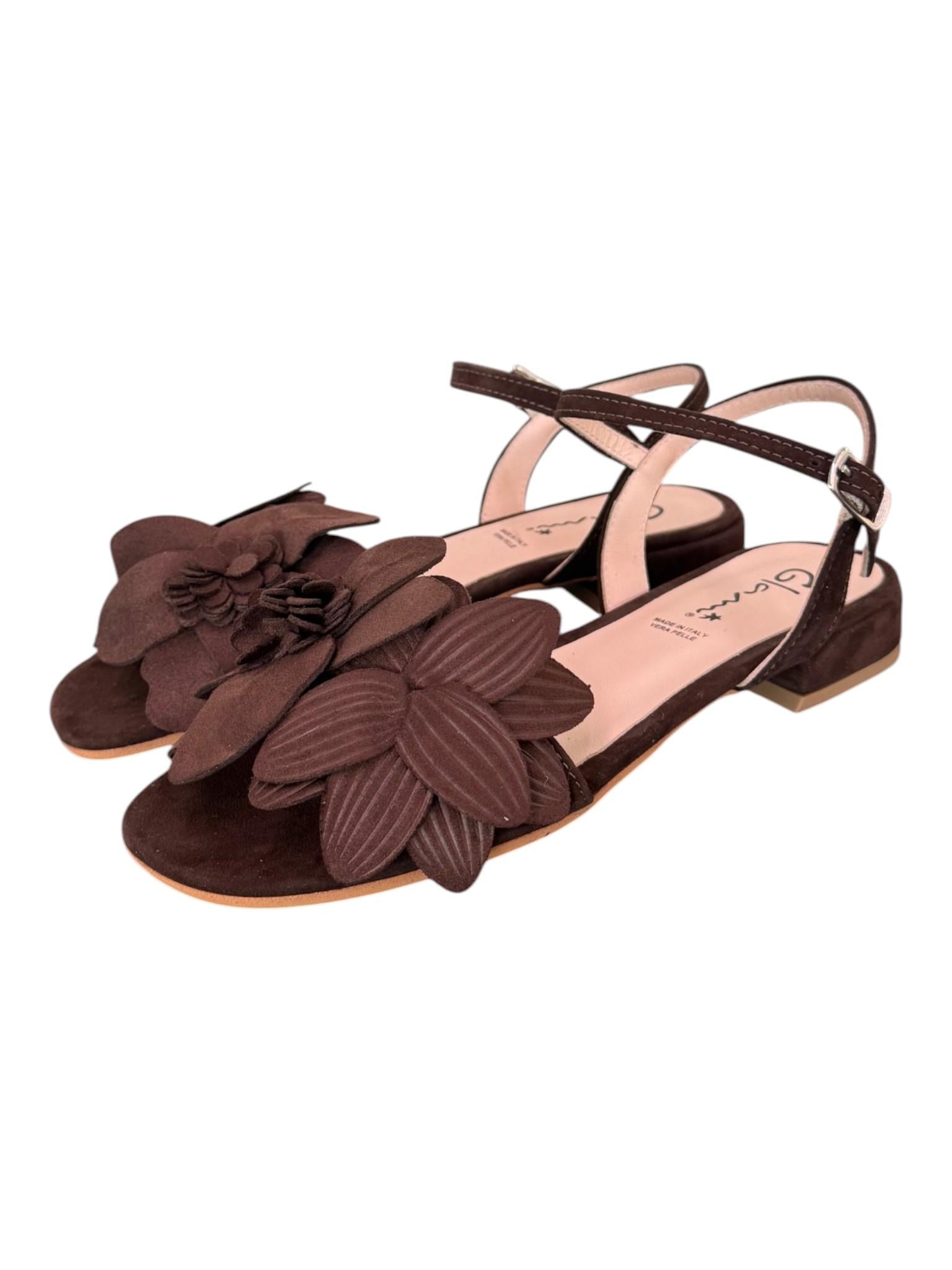 Sandalo fiore suede testa di moro Glam<BR/> 