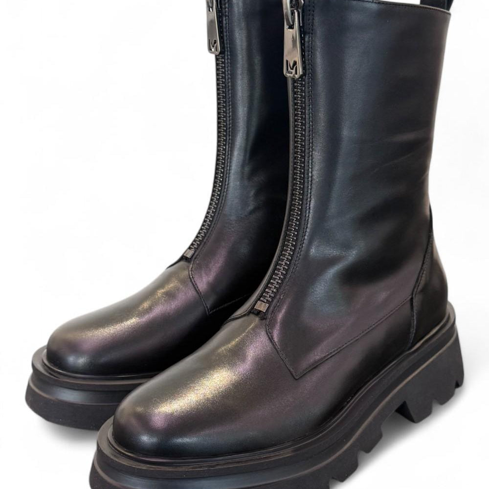 Stivaletto zip pelle nera  Lorenzo Mari 