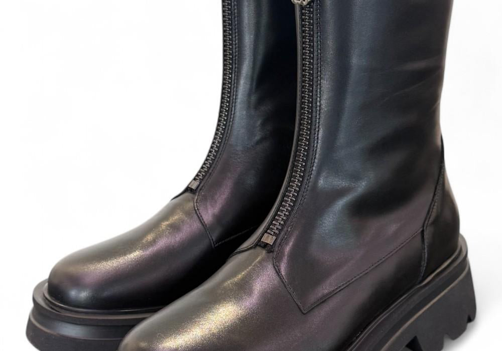 Stivaletto zip pelle nera  Lorenzo Mari 