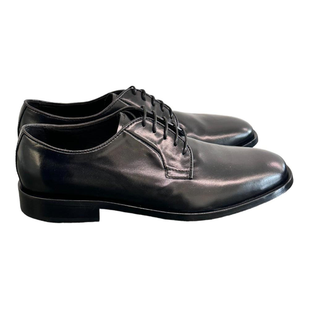 Allacciato liscio elegante nero Pawelks 