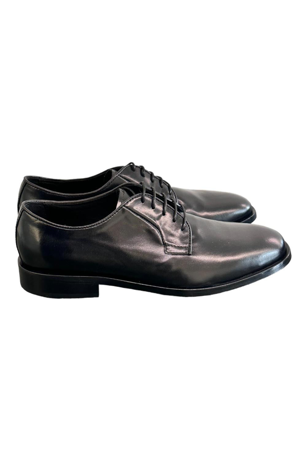 Allacciato liscio elegante nero Pawelks 