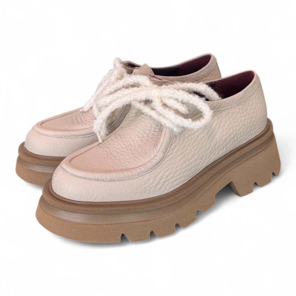 Scarpa allacciata ingegnere latte Lorenzo Mari 