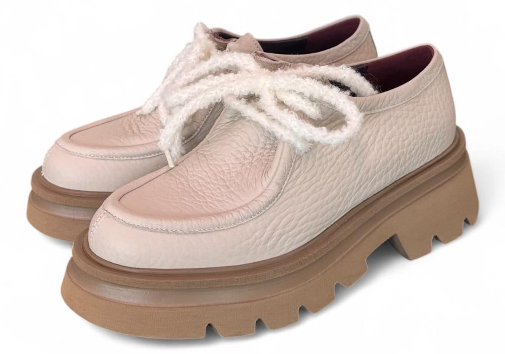 Scarpa allacciata ingegnere latte Lorenzo Mari 