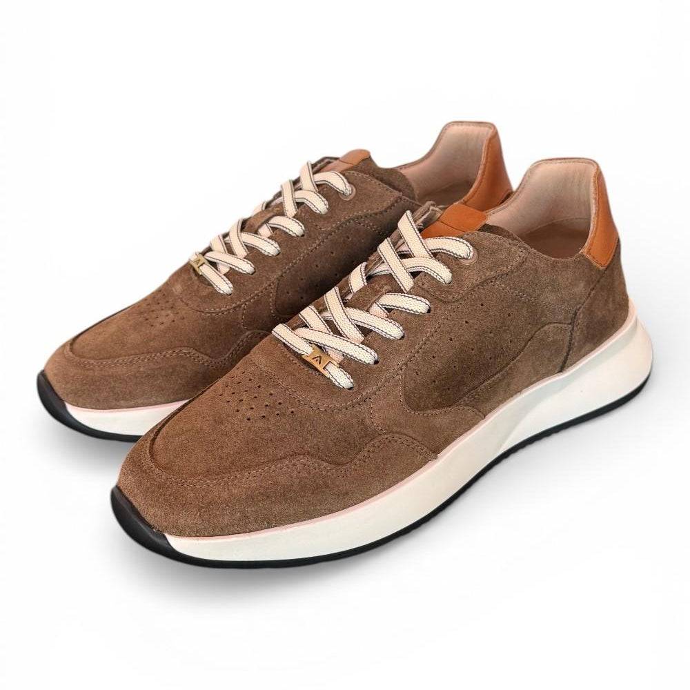 Sneaker run suede brown Ambitious 