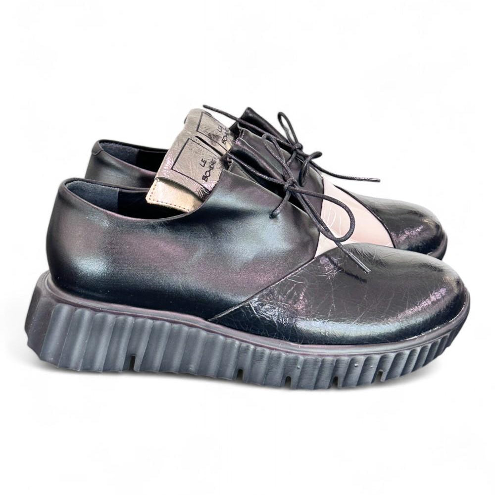 Scarpa allacciata sneaker Le Bohemien nero latte<BR/> <BR/> <BR/> 