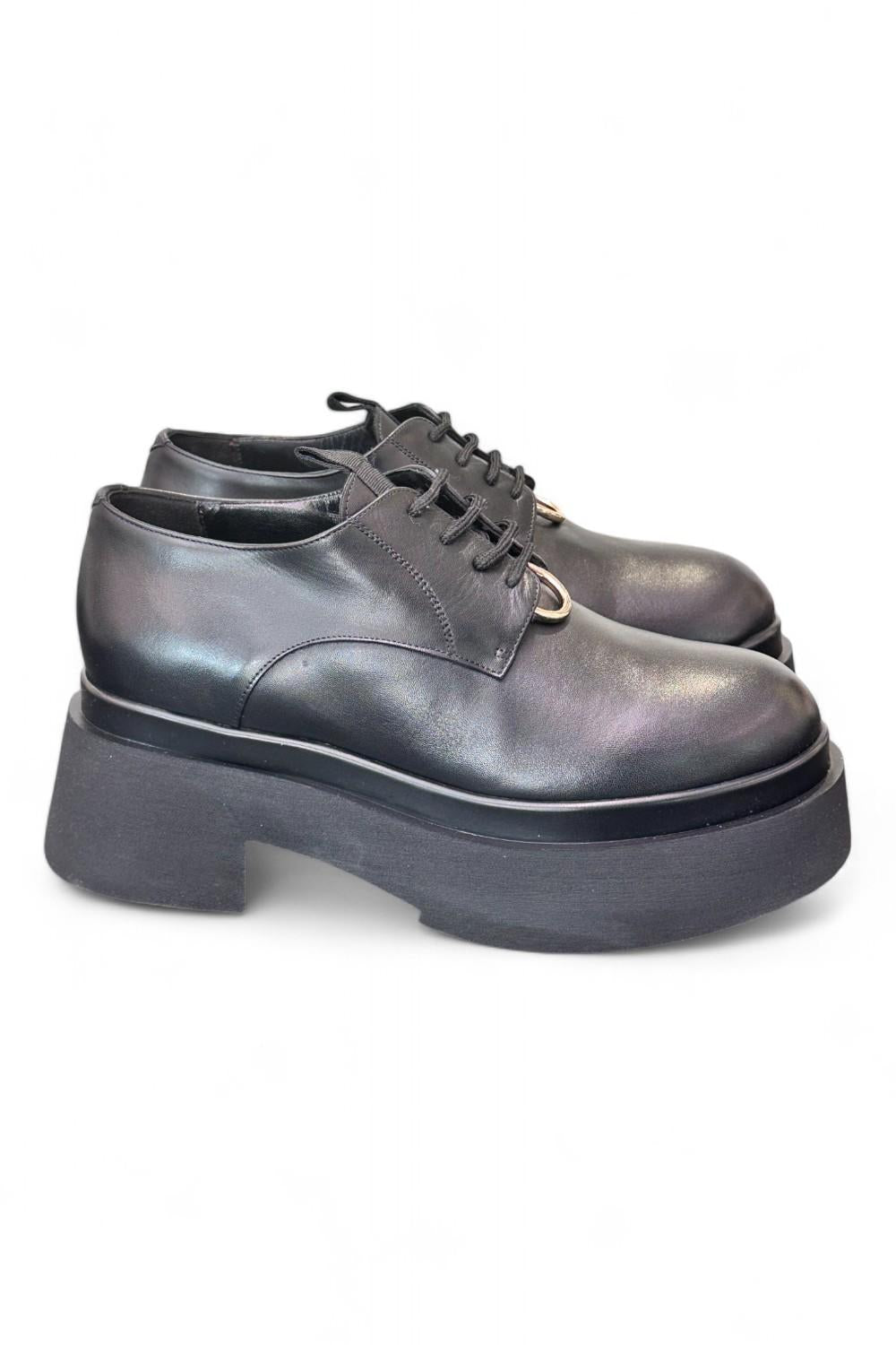Scarpa allacciata nera con platform Albano 