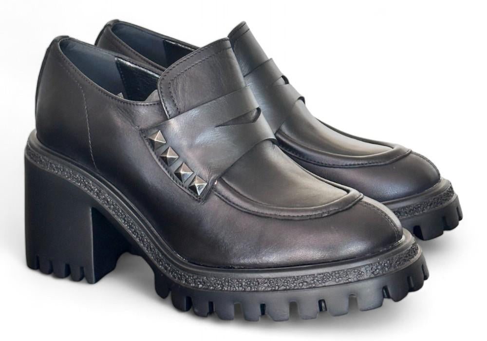 Mocassino donna nero borchie tacco 60 Target<BR/> 