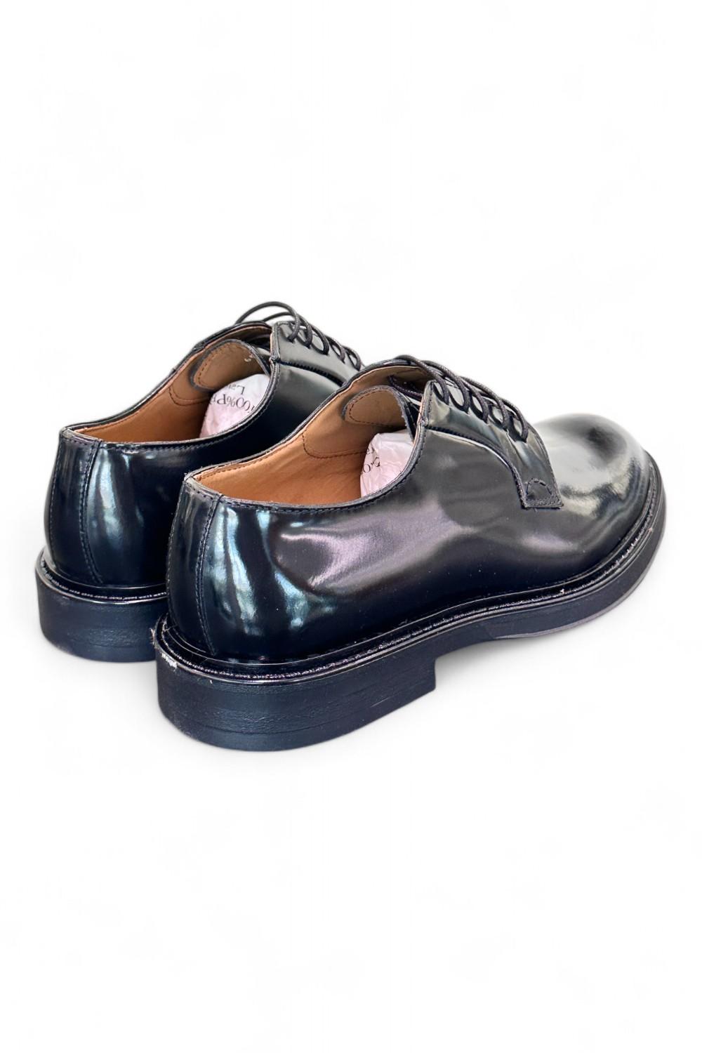 Scarpa allacciata liscia gomma Franco Fedele 