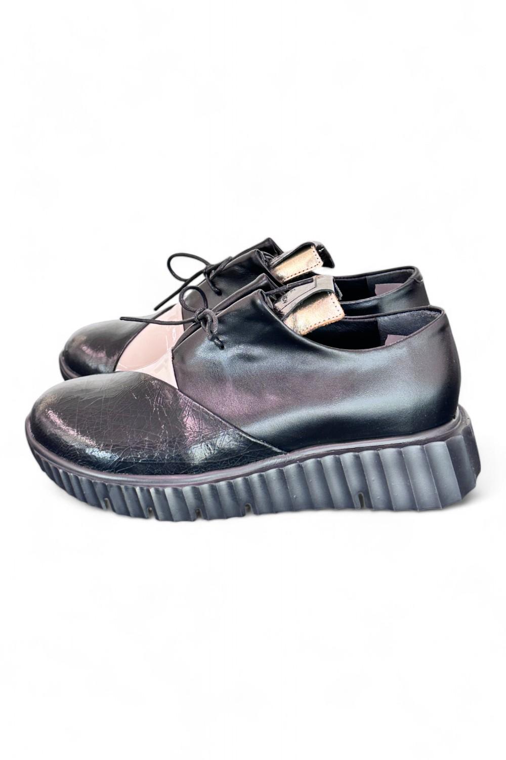 Scarpa allacciata sneaker Le Bohemien nero latte<BR/> <BR/> <BR/> 