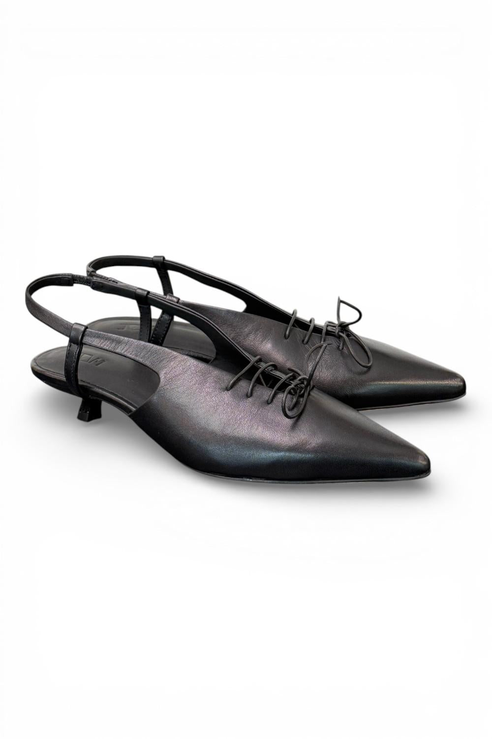 Slingback pelle nera con lacci  JVAM<BR/> 