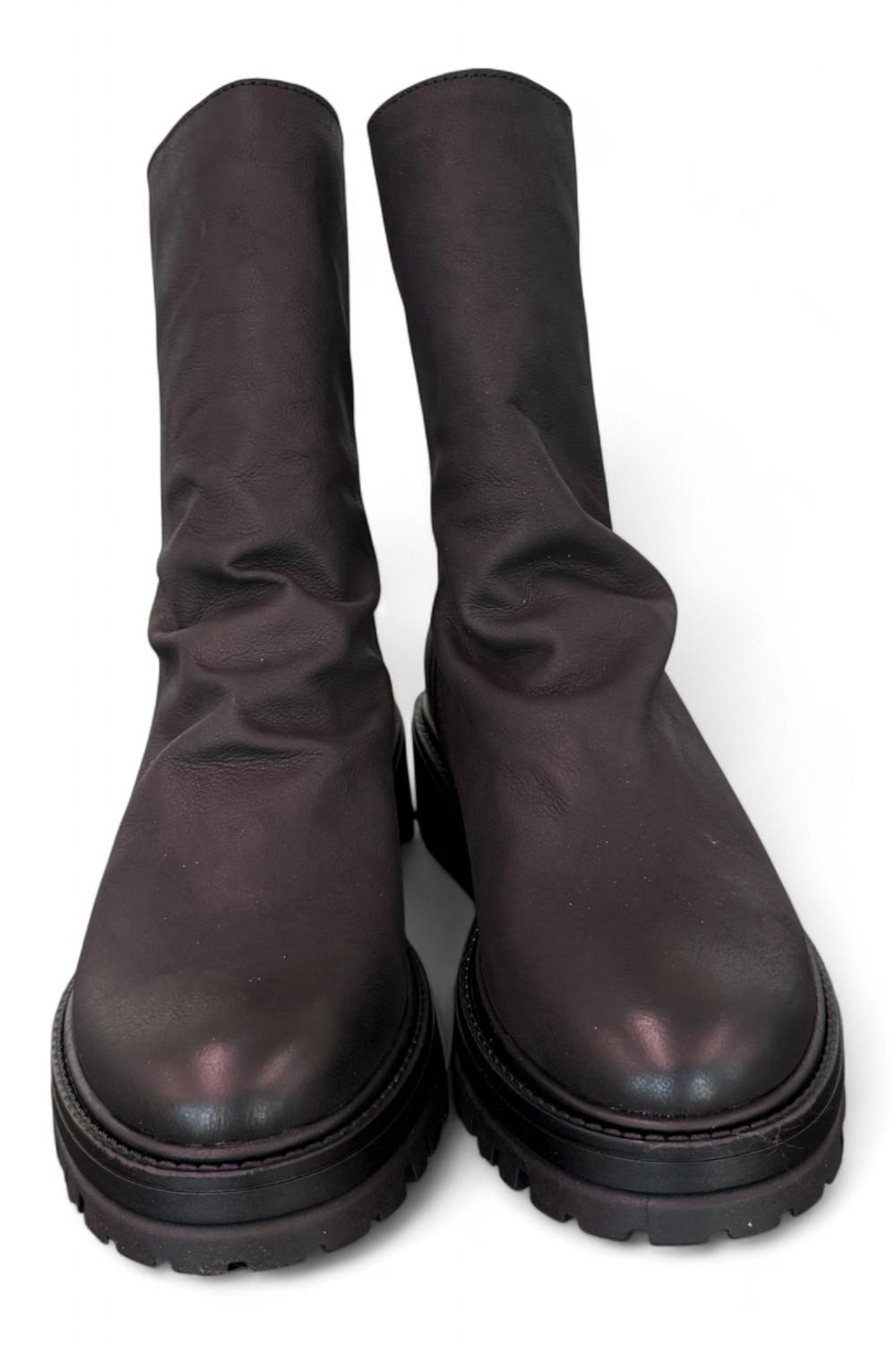 Stivaletto nabuk ingrassato nero Francesco B. 