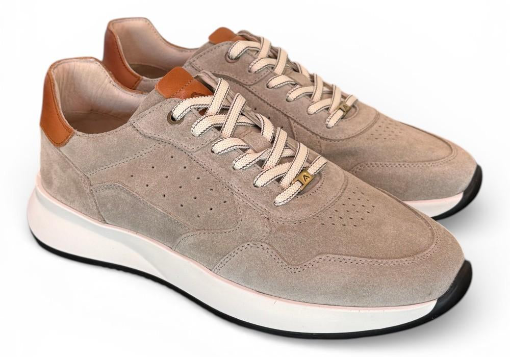 Sneaker run suede taupe Ambitious 