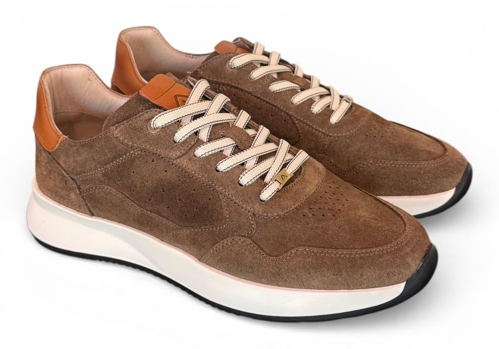 Sneaker run suede brown Ambitious 