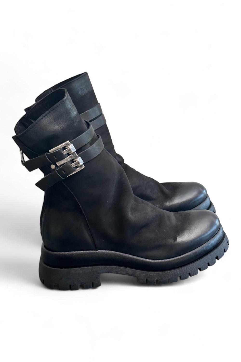 Stivaletto in nabuk ingrassato nero Metisse<BR/> 