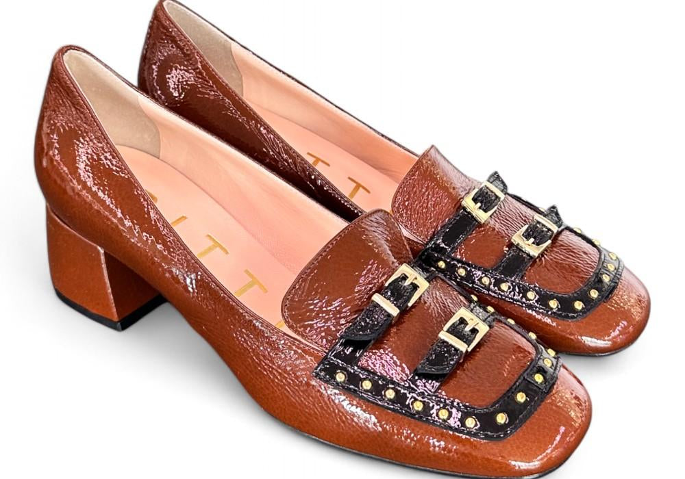 Mocassino borchie vernice cuoio Matteo Pitti 