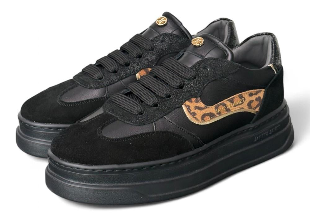 Sneaker donna pelle nera e leo Janet & Janet<BR/> 