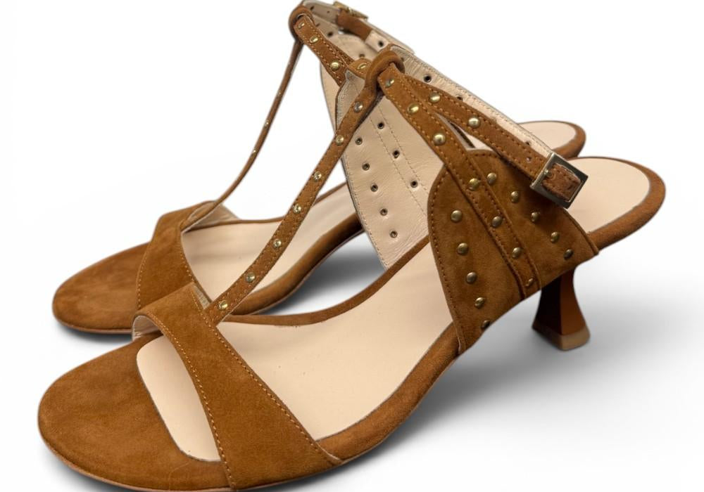 Sandalo cintino T borchie suede cuoio Isabelle Paris 