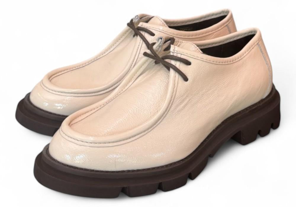 Scarpa allacciata ingegnere naplak latte Les Tulipes 