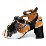Sandalo fiore bianco nero tacco Les Tulipes 