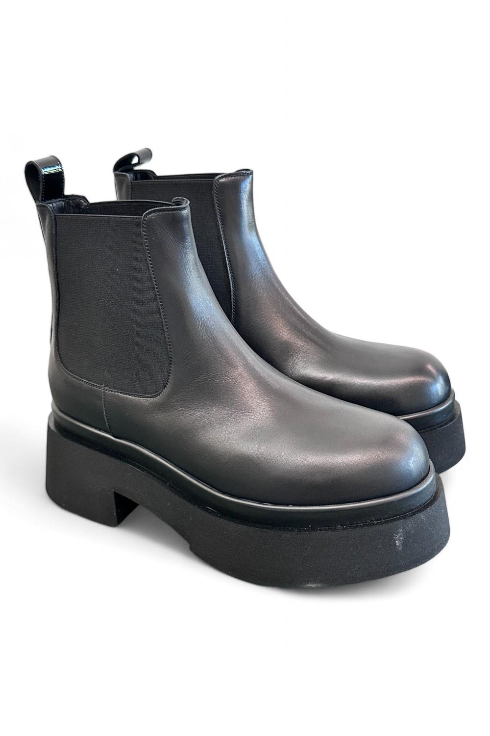 Stivaletto beatles nero con platform Albano 