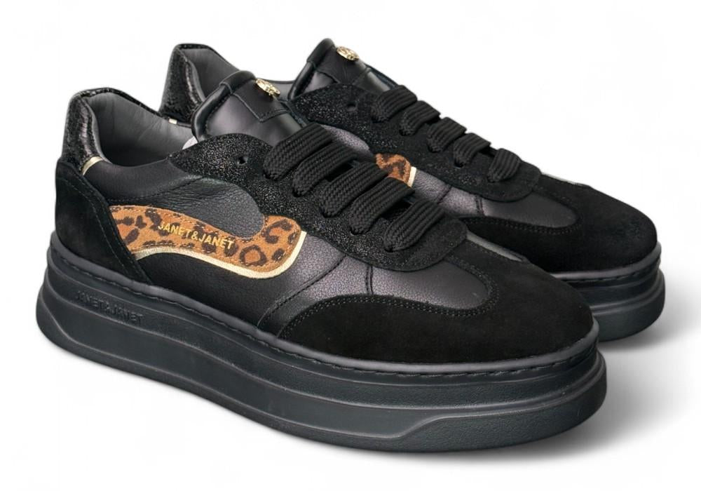 Sneaker donna pelle nera e leo Janet & Janet<BR/> 