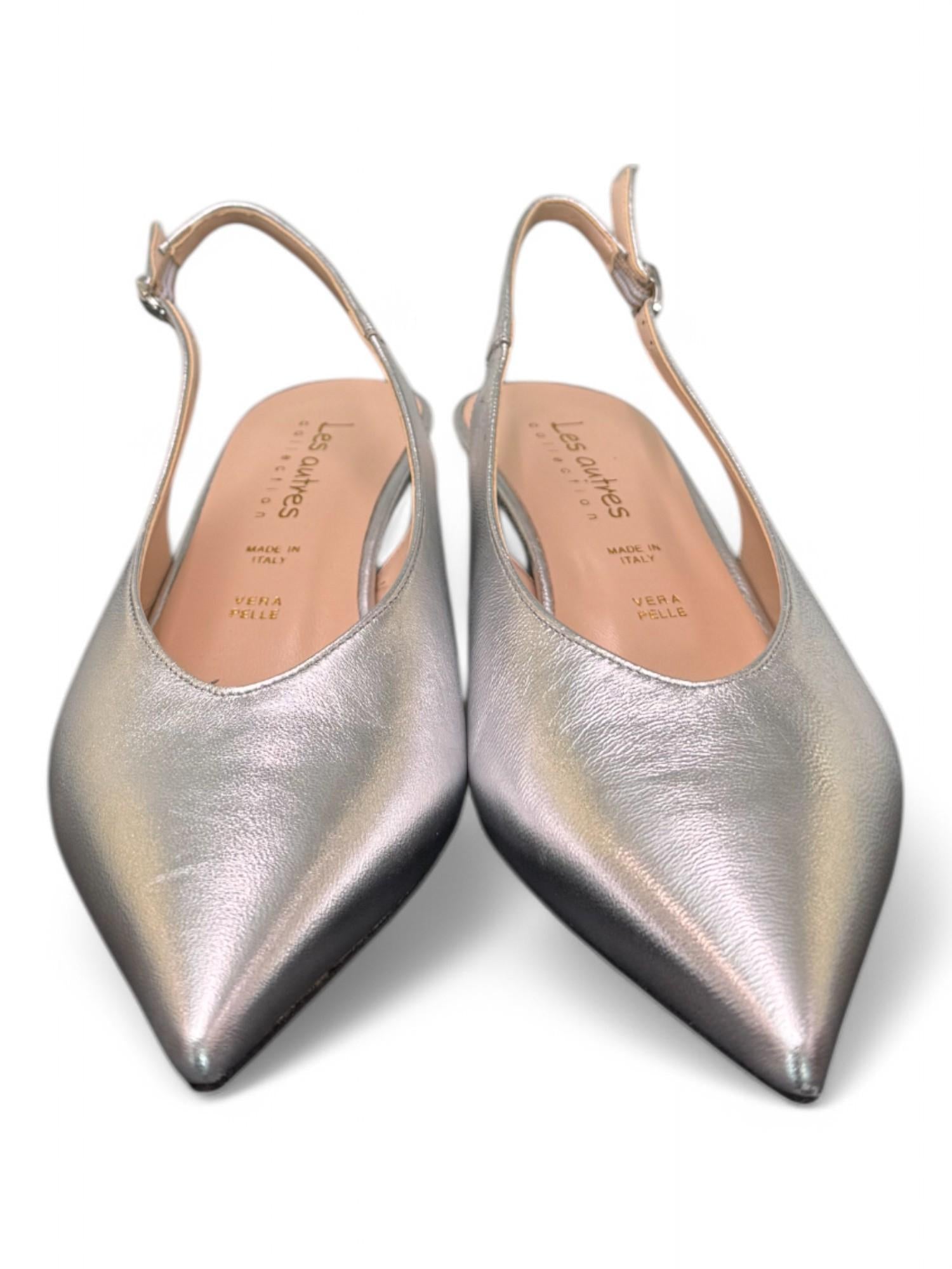 Slingback scollo V argento T40 Les Autres<BR/> 