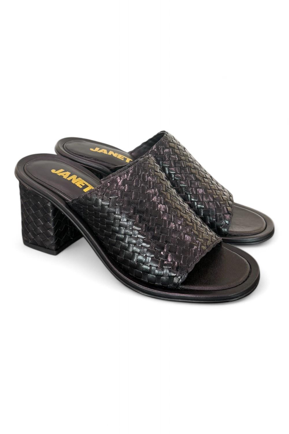 Ciabatta pelle nera tacco Janet & Janet 