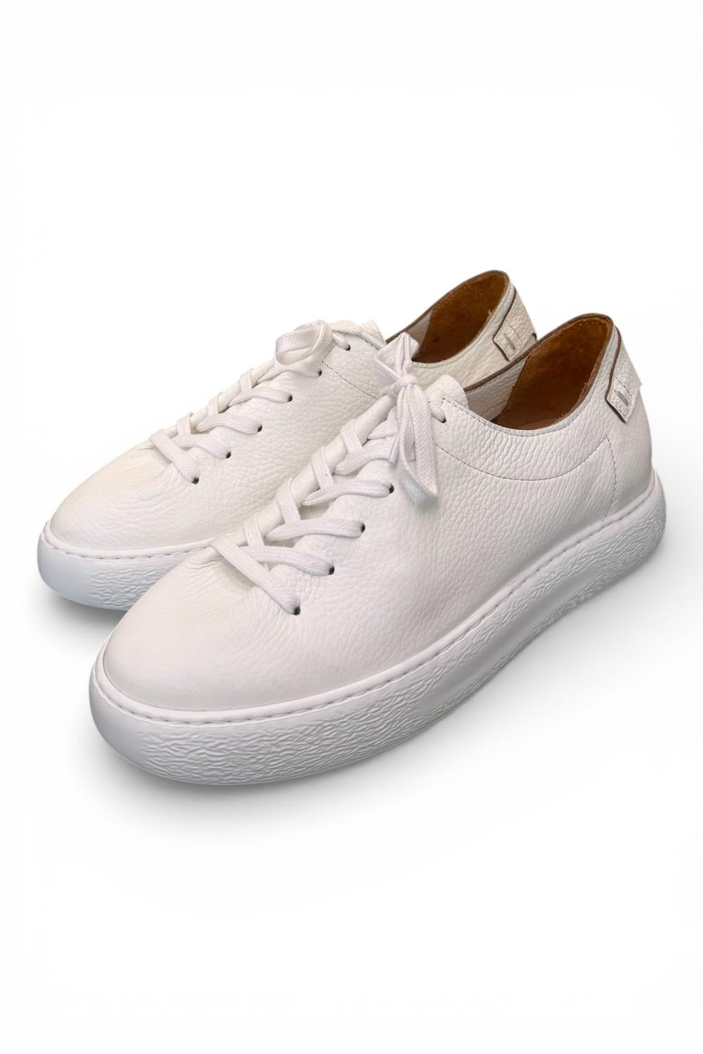 Sneaker pelle bianca taglio vivo Pawelks<BR/> <BR/> 