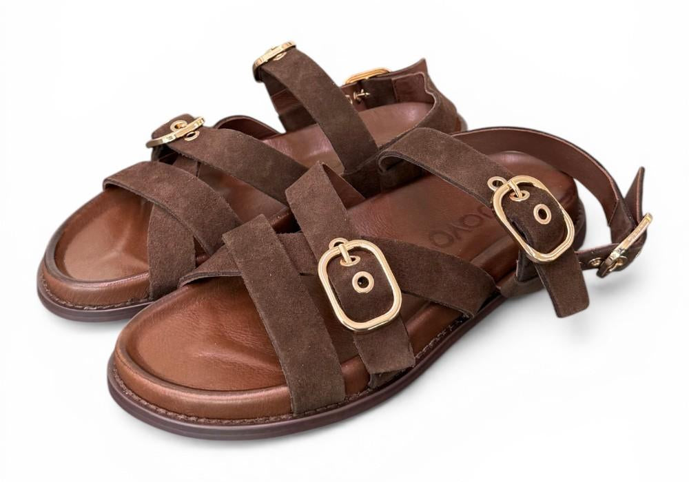 Sandalo con fasce e fibbie in suede testa di moro Inuovo<BR/> 