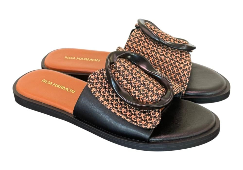 Ciabatta fibbia nero camel Noa Harmon 