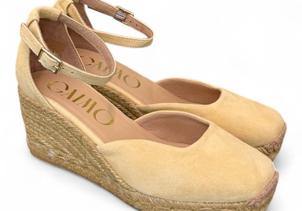 Campesina suede cream Z70 Gaimo Hester<BR/> 
