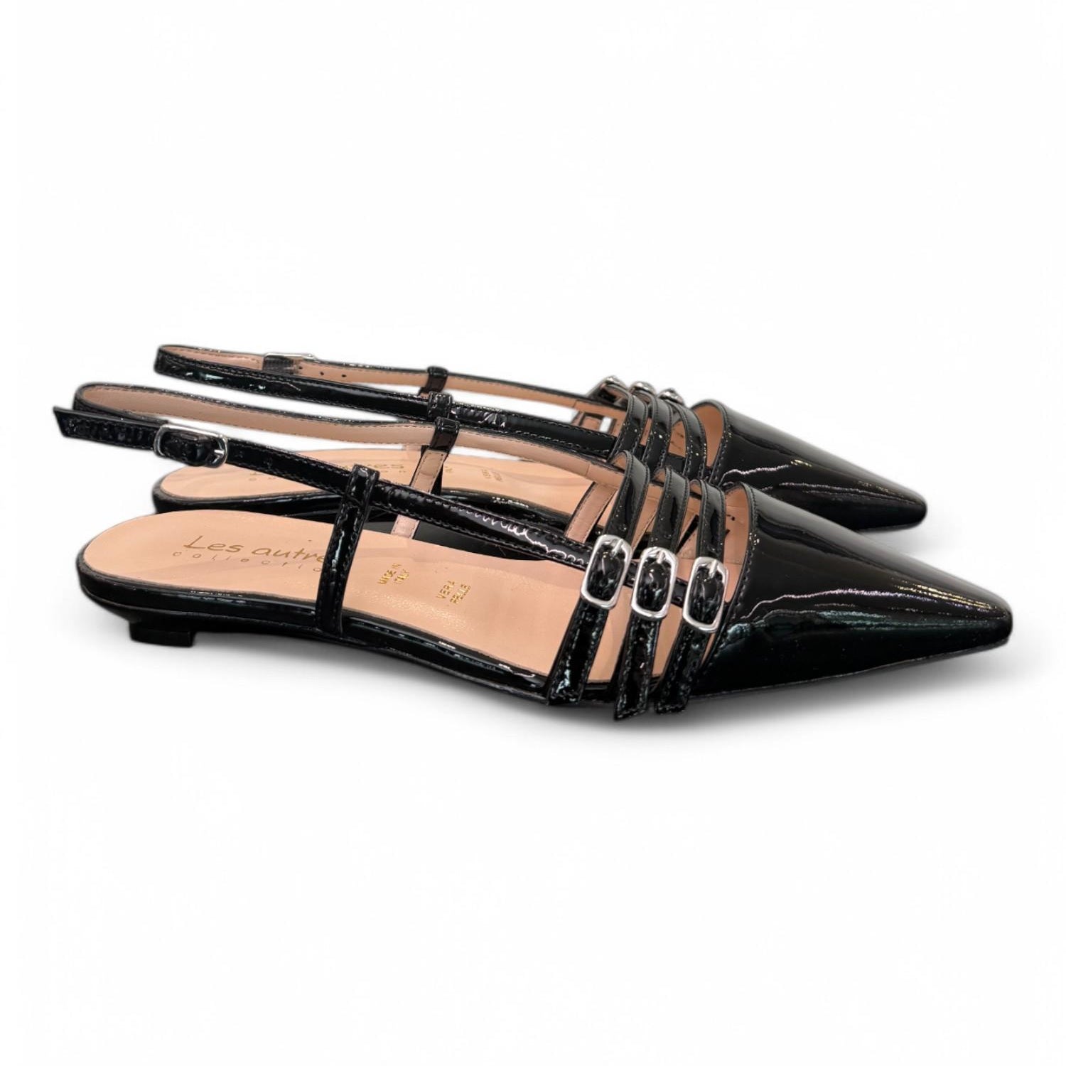 Slingback cintini vernice nera  flat Les Autres<BR/> 