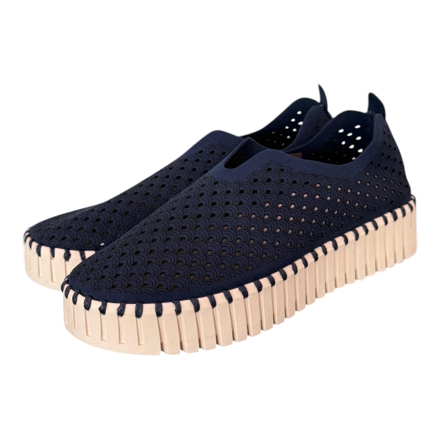 Scarpa traforata platform blu Ilse Jacobsen<BR/> 