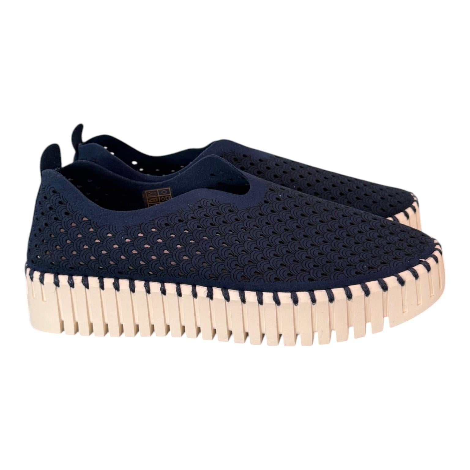 Scarpa traforata platform blu Ilse Jacobsen<BR/> 
