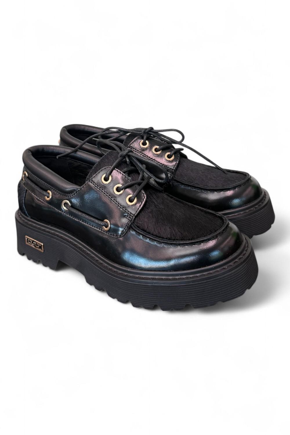 Scarpa barca nera  Slash Cult 