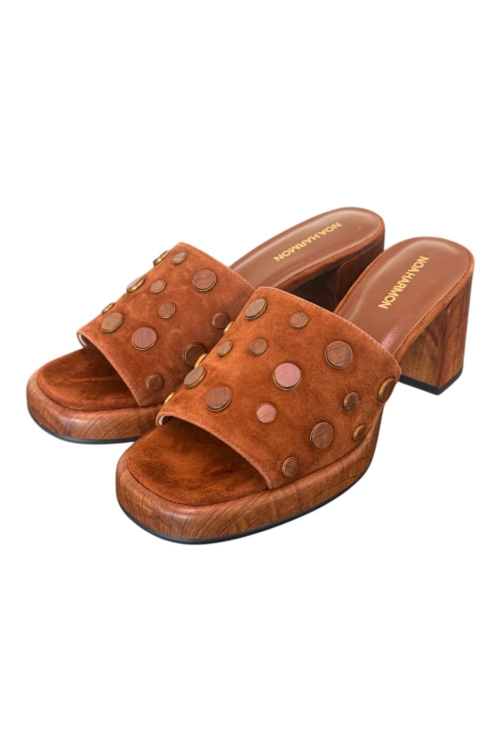 Ciabatta fascia bottoni cuoio Noa Harmon 