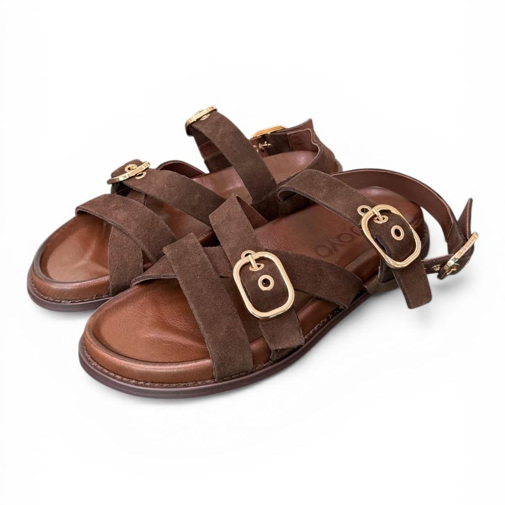 Sandalo con fasce e fibbie in suede testa di moro Inuovo<BR/> 