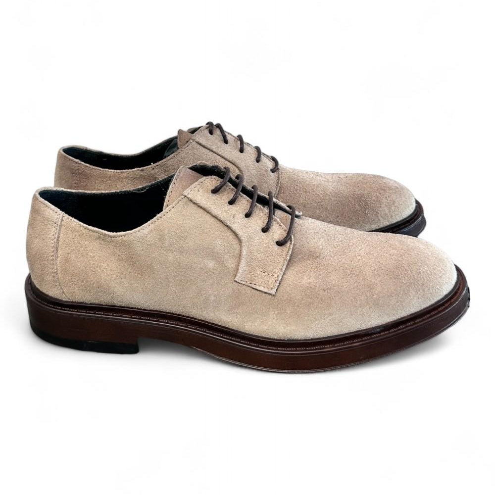 Scarpa allacciata suede beige F.lli Rennella 