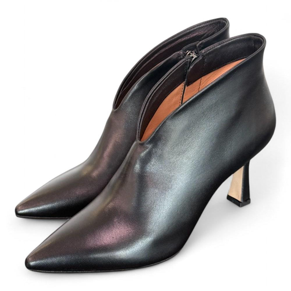 Stivaletto V in pelle nera tacco 80 Anima 